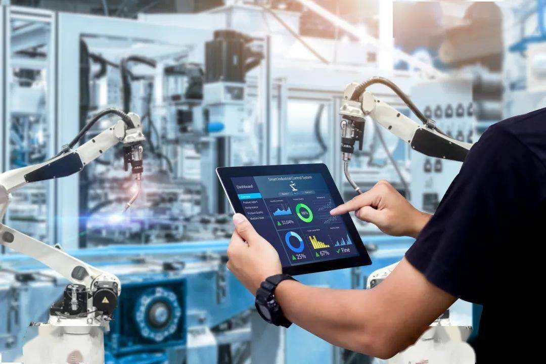 人工智能應用系統開發、系統集成與產品銷售 驅動行業智能化轉型的三大核心崗位與服務